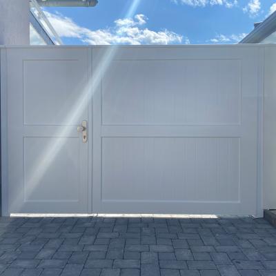 Gartentor mit unsichtbarer Klöntür